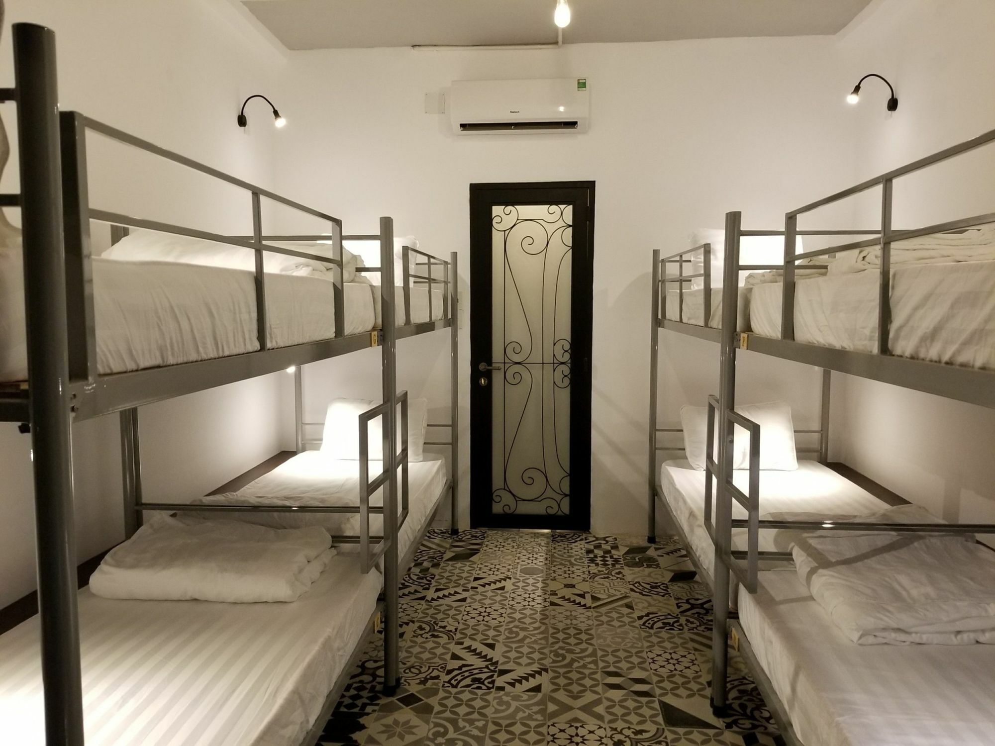 Timemark Travel Homestay & Hostel Cidade de Ho Chi Minh Exterior foto