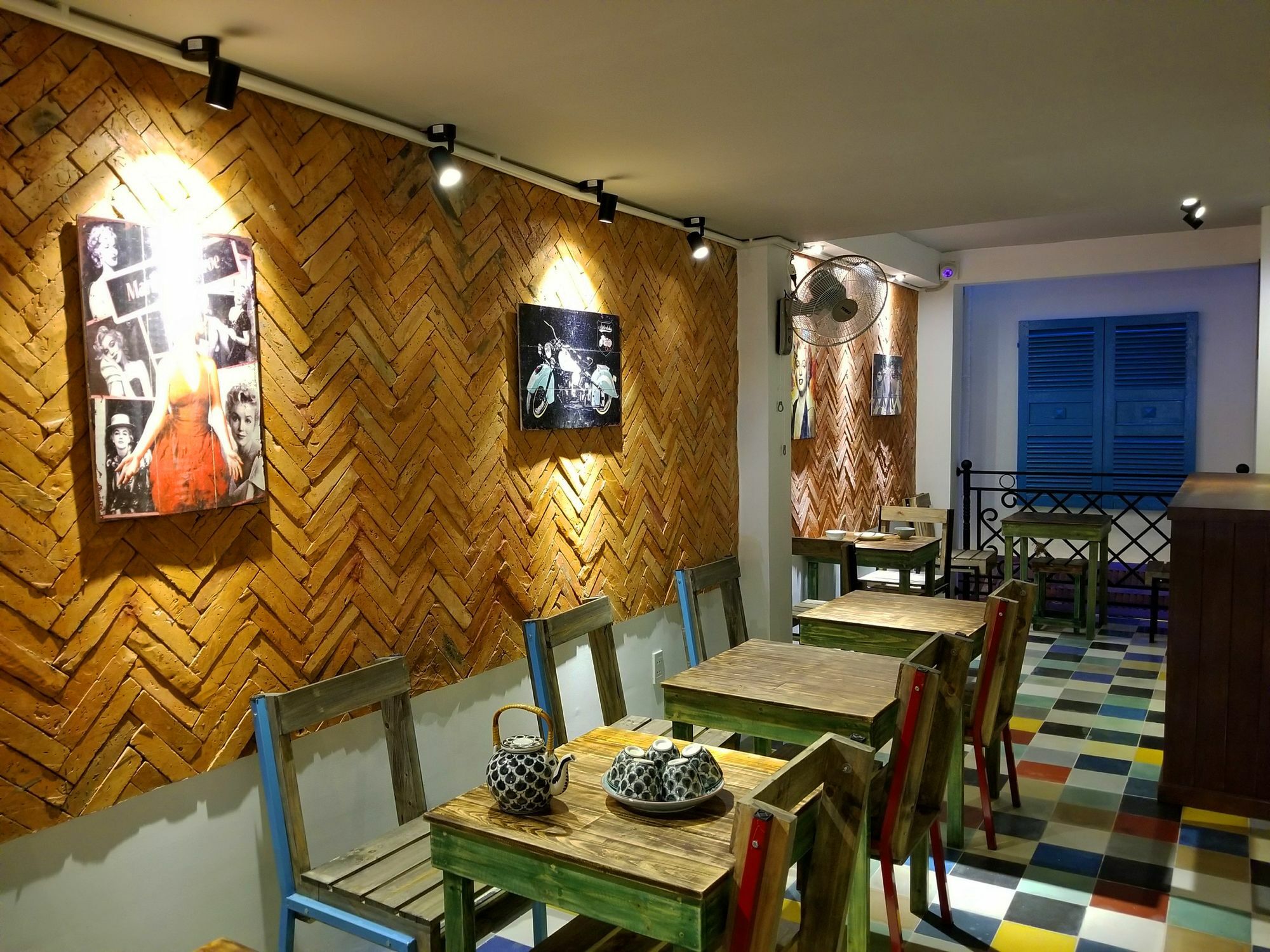 Timemark Travel Homestay & Hostel Cidade de Ho Chi Minh Exterior foto